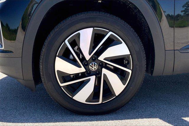 used 2024 Volkswagen Atlas car, priced at $32,602