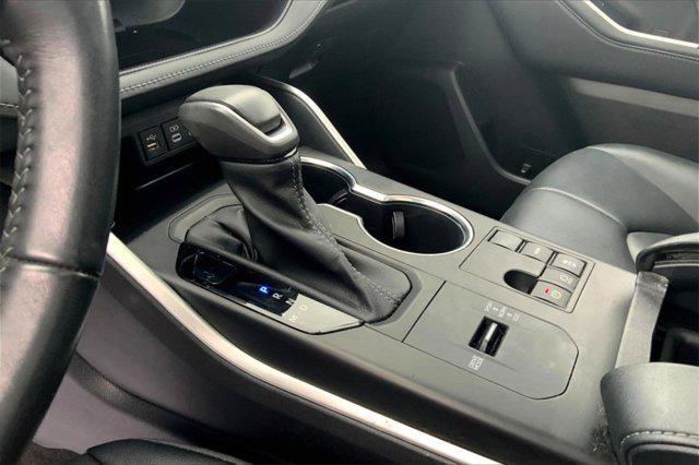 used 2023 Toyota Highlander car, priced at $35,998