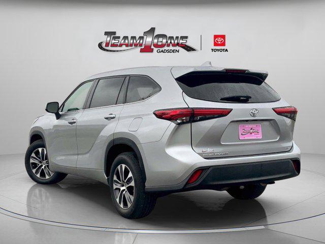 used 2023 Toyota Highlander car, priced at $35,998