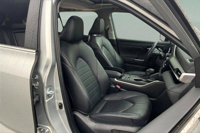 used 2023 Toyota Highlander car, priced at $35,998