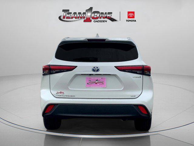 used 2023 Toyota Highlander Hybrid car, priced at $33,073