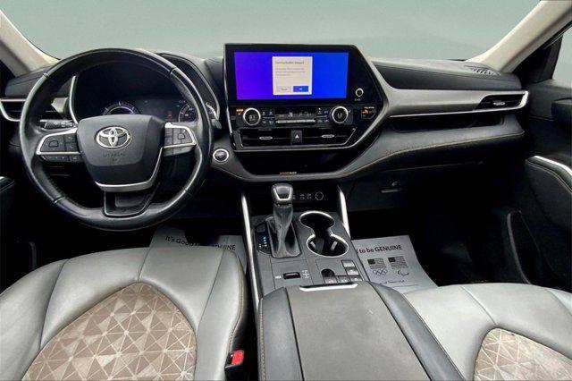 used 2023 Toyota Highlander Hybrid car, priced at $33,073
