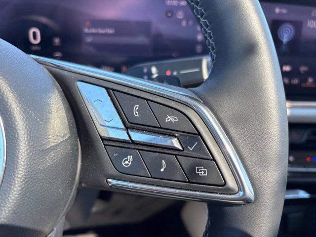 used 2025 Buick Envision car, priced at $39,370