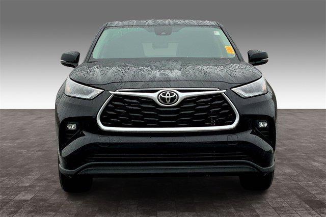 used 2024 Toyota Highlander car, priced at $40,975