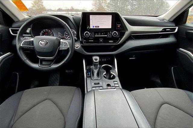 used 2024 Toyota Highlander car, priced at $40,975