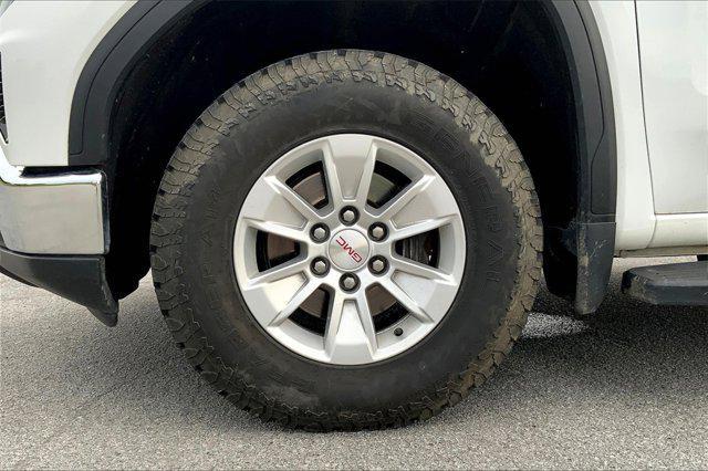 used 2022 GMC Sierra 1500 car, priced at $33,900