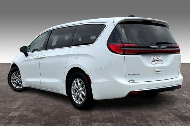 used 2023 Chrysler Pacifica car, priced at $25,900