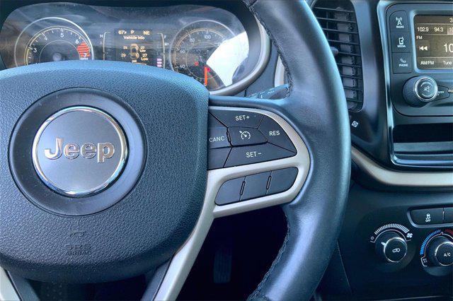 used 2017 Jeep Cherokee car