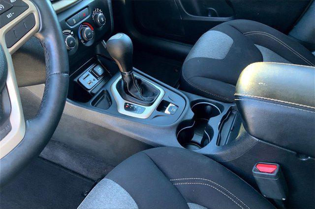 used 2017 Jeep Cherokee car