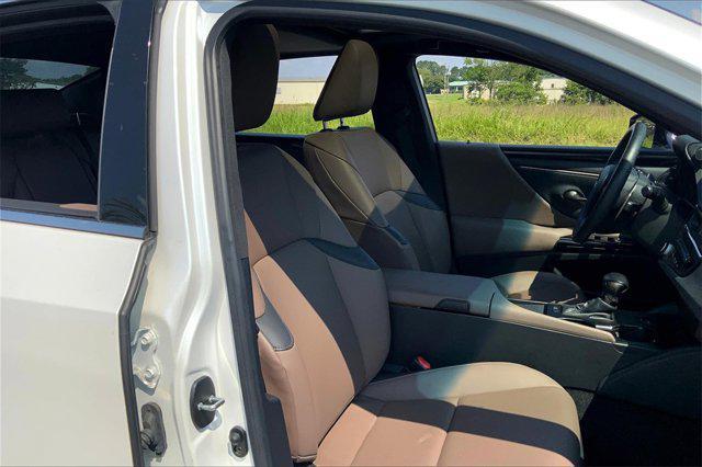 used 2023 Lexus ES 350 car, priced at $40,888