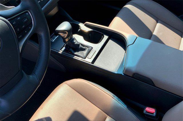 used 2023 Lexus ES 350 car, priced at $40,888