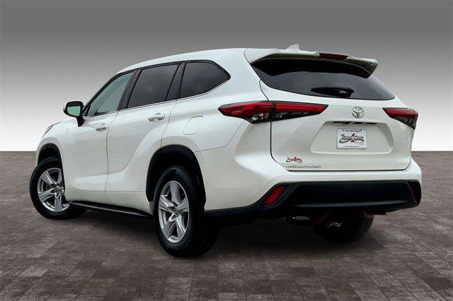 used 2021 Toyota Highlander car, priced at $29,216