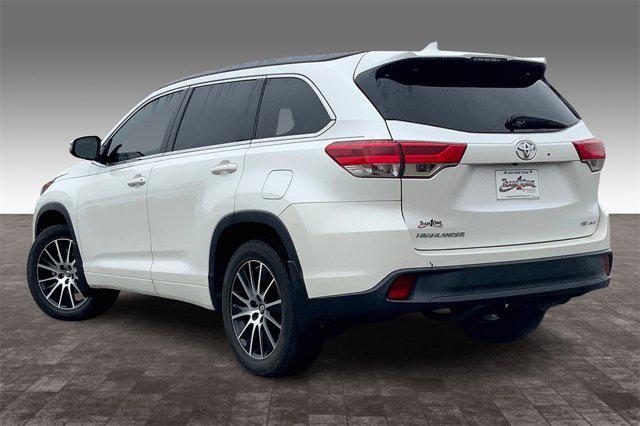 used 2018 Toyota Highlander car, priced at $21,888