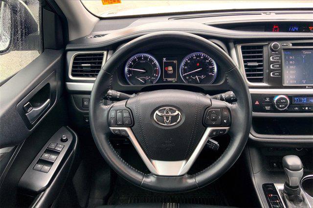 used 2018 Toyota Highlander car, priced at $21,888