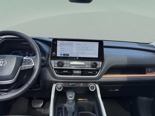 used 2025 Toyota Grand Highlander car, priced at $52,141