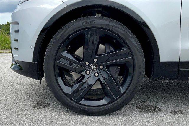 used 2023 Land Rover Discovery car, priced at $47,208