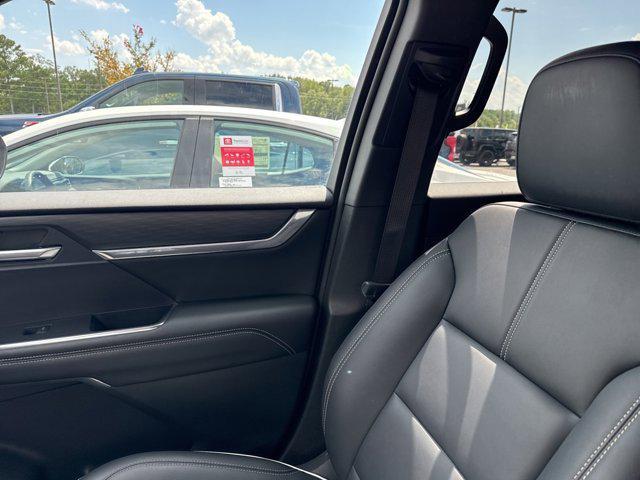used 2024 GMC Acadia car