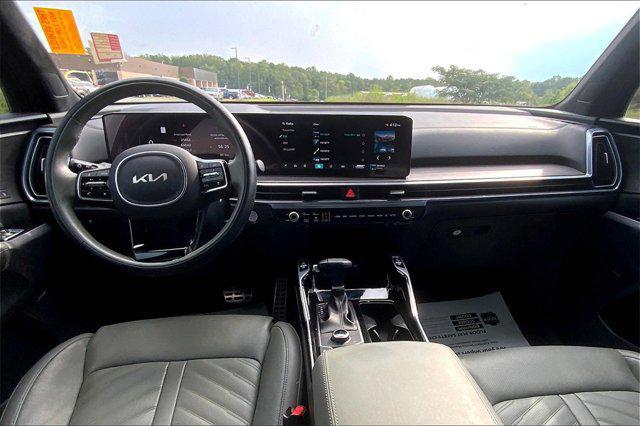 used 2025 Kia Sorento car, priced at $38,198
