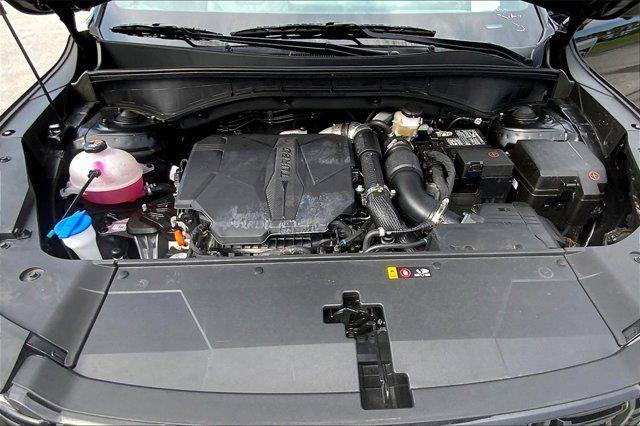 used 2025 Kia Sorento car, priced at $38,198