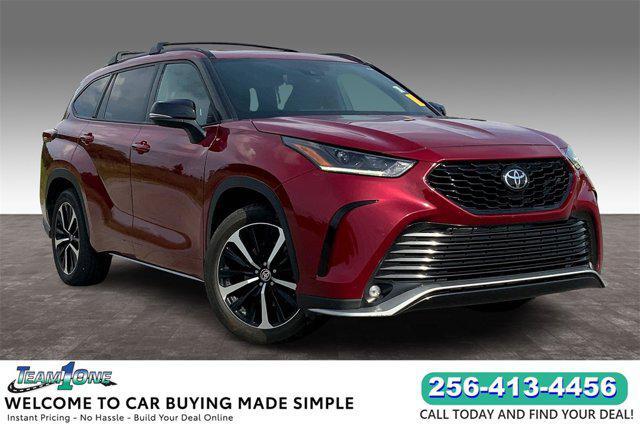 used 2021 Toyota Highlander car, priced at $32,722