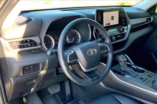 used 2023 Toyota Highlander car, priced at $38,995