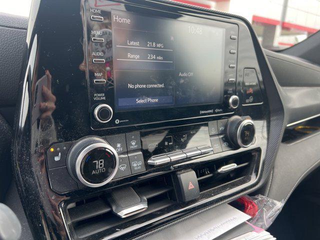 used 2021 Toyota Highlander car, priced at $32,990