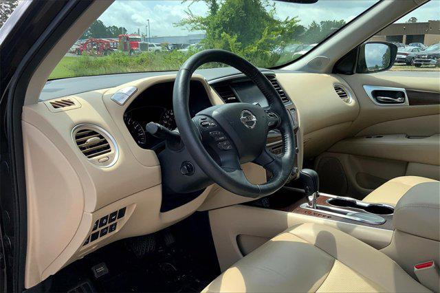 used 2020 Nissan Pathfinder car, priced at $25,759