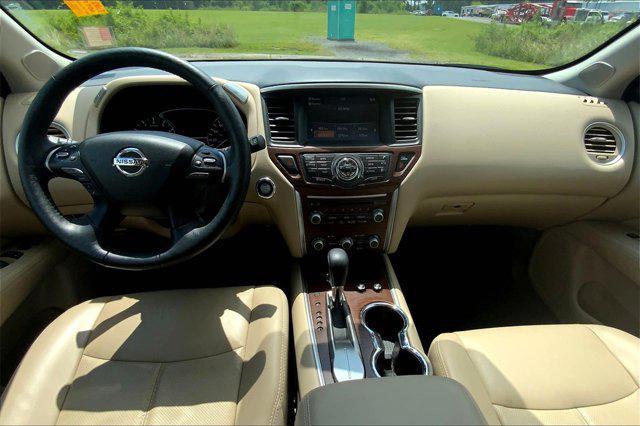 used 2020 Nissan Pathfinder car, priced at $25,759