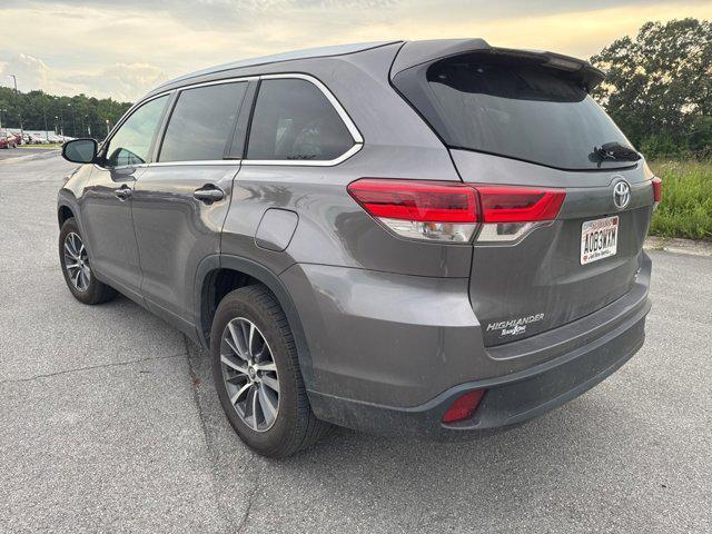 used 2019 Toyota Highlander car, priced at $26,998