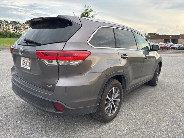used 2019 Toyota Highlander car, priced at $26,998