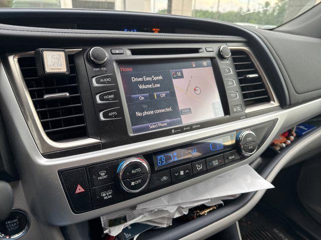 used 2019 Toyota Highlander car, priced at $26,998
