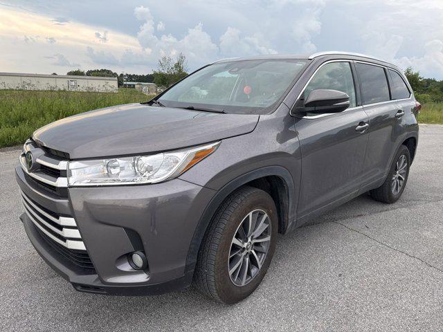 used 2019 Toyota Highlander car, priced at $26,998
