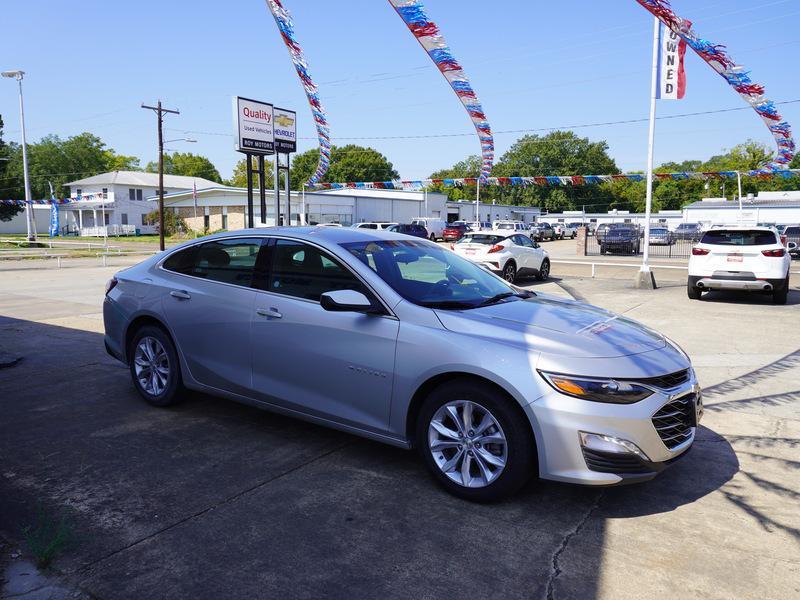 used 2022 Chevrolet Malibu car, priced at $22,940