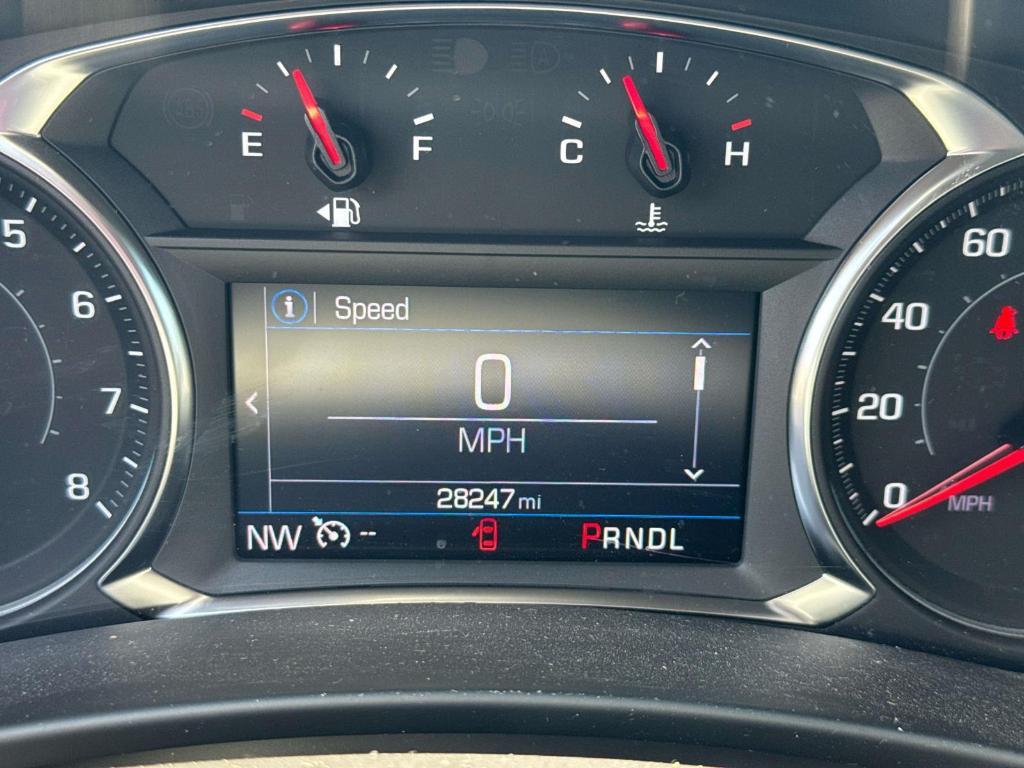 used 2024 Chevrolet Equinox car, priced at $26,940