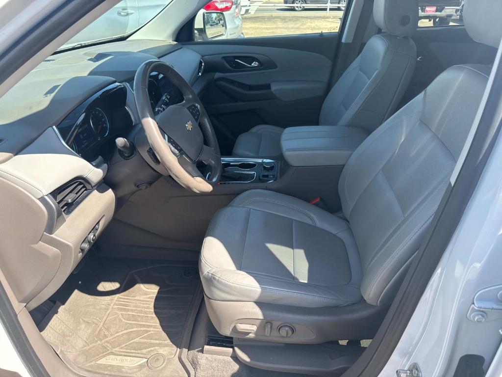 used 2021 Chevrolet Traverse car, priced at $27,995