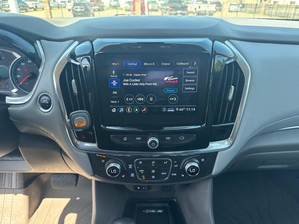 used 2021 Chevrolet Traverse car, priced at $27,995