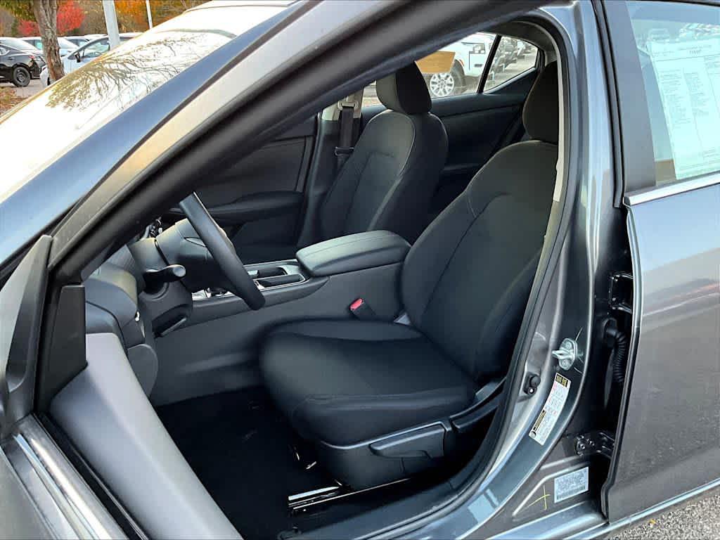 new 2025 Nissan Sentra car, priced at $21,321