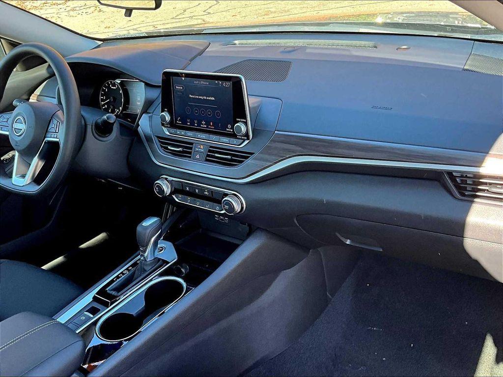 new 2024 Nissan Altima car, priced at $24,900