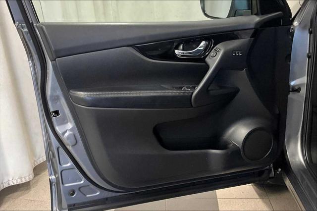 used 2021 Nissan Rogue Sport car, priced at $23,900