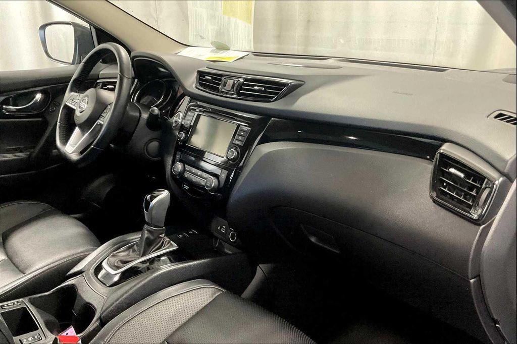 used 2021 Nissan Rogue Sport car, priced at $22,400