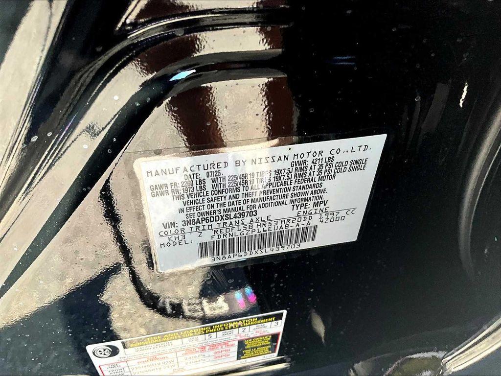 new 2025 Nissan Kicks car, priced at $30,028