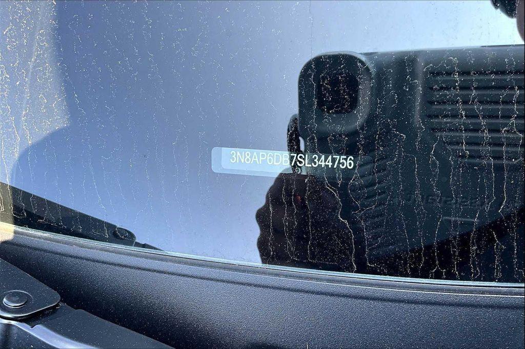 new 2025 Nissan Kicks car, priced at $28,183