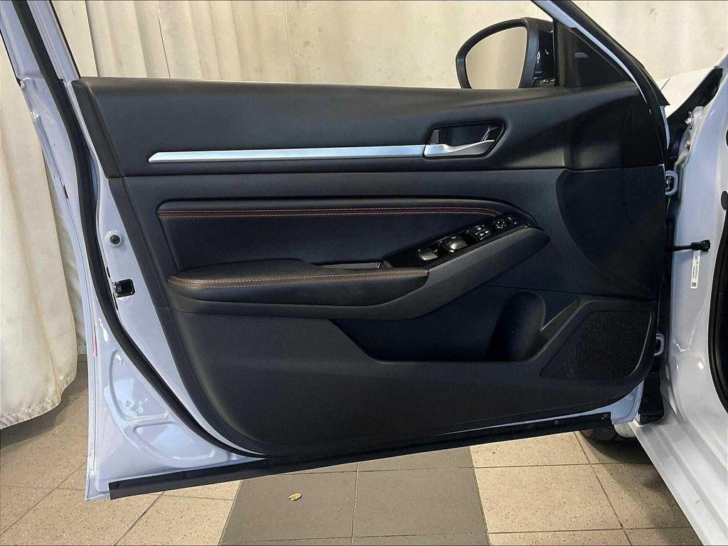 used 2023 Nissan Altima car, priced at $21,400