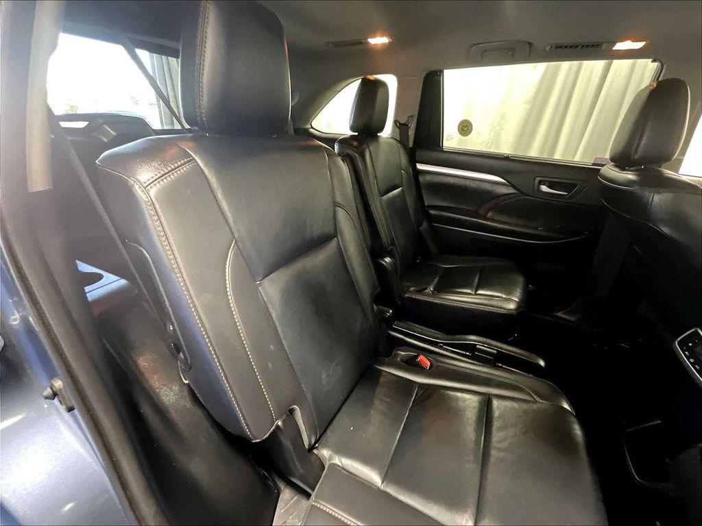 used 2019 Toyota Highlander car, priced at $23,300