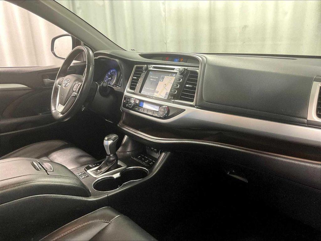 used 2019 Toyota Highlander car, priced at $23,300