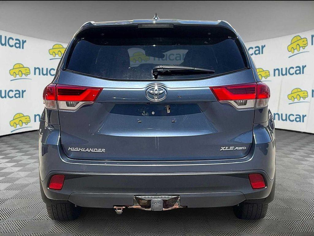used 2019 Toyota Highlander car, priced at $23,300