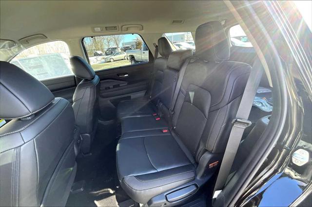 new 2025 Nissan Pathfinder car, priced at $47,645