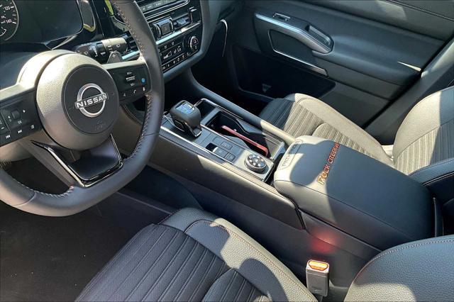 new 2025 Nissan Pathfinder car, priced at $47,175