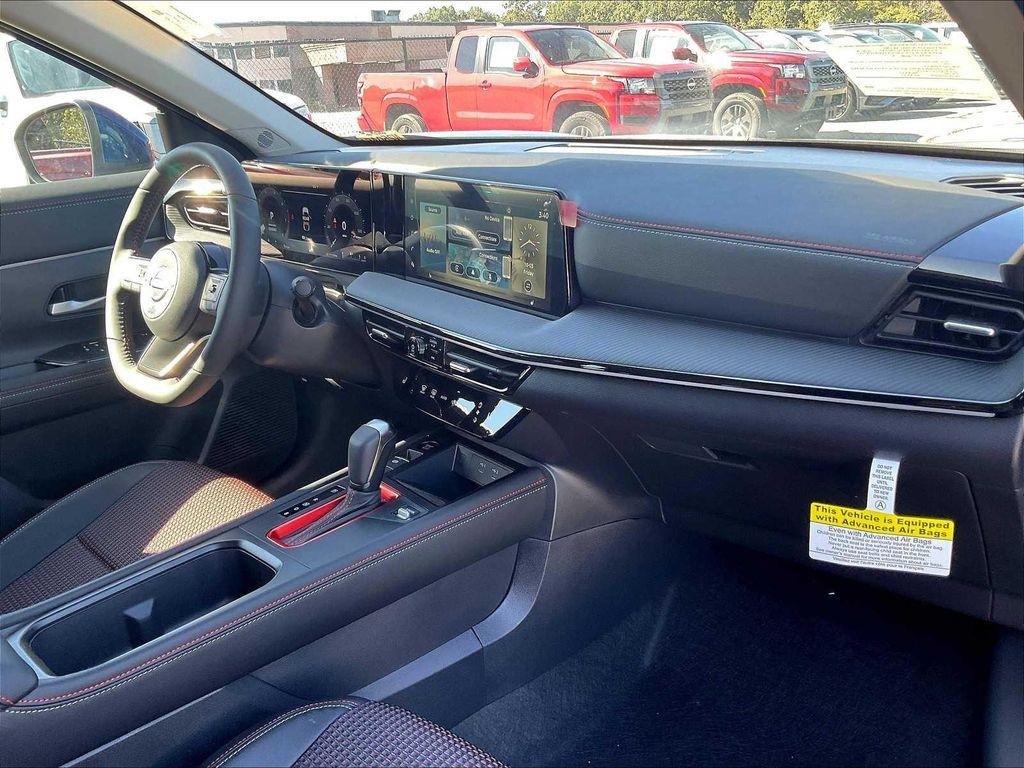 new 2025 Nissan Kicks car, priced at $29,663