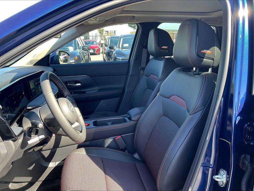 new 2025 Nissan Kicks car, priced at $29,663